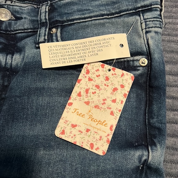NWT Free People : Turquoise Distressed Jeans - 27 - Picture 10 of 13